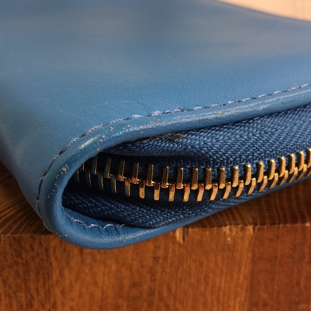 Levenger by Tusting leather ziparound wallet/pouch - Picture 6 of 8